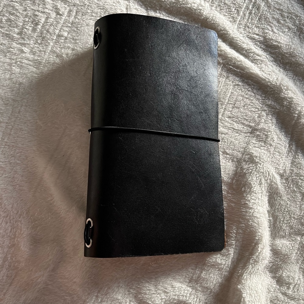 Full Grain Leather Standard TN (travelers notebook) with inserts